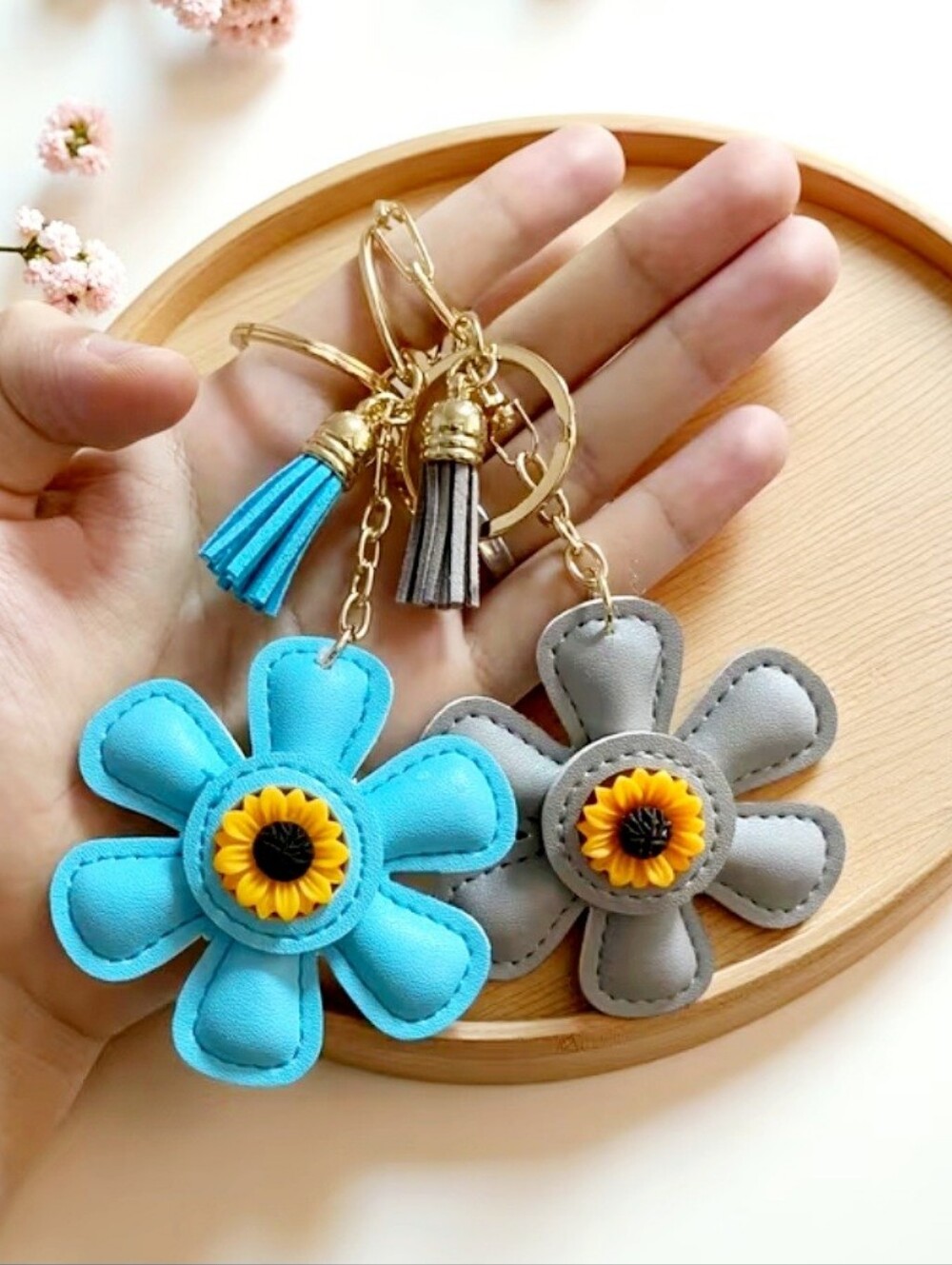Flower Keychain Bag Charm Pick A Color - Picture 4 of 6